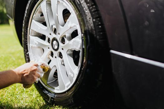 exterior detailing — exterior wheels